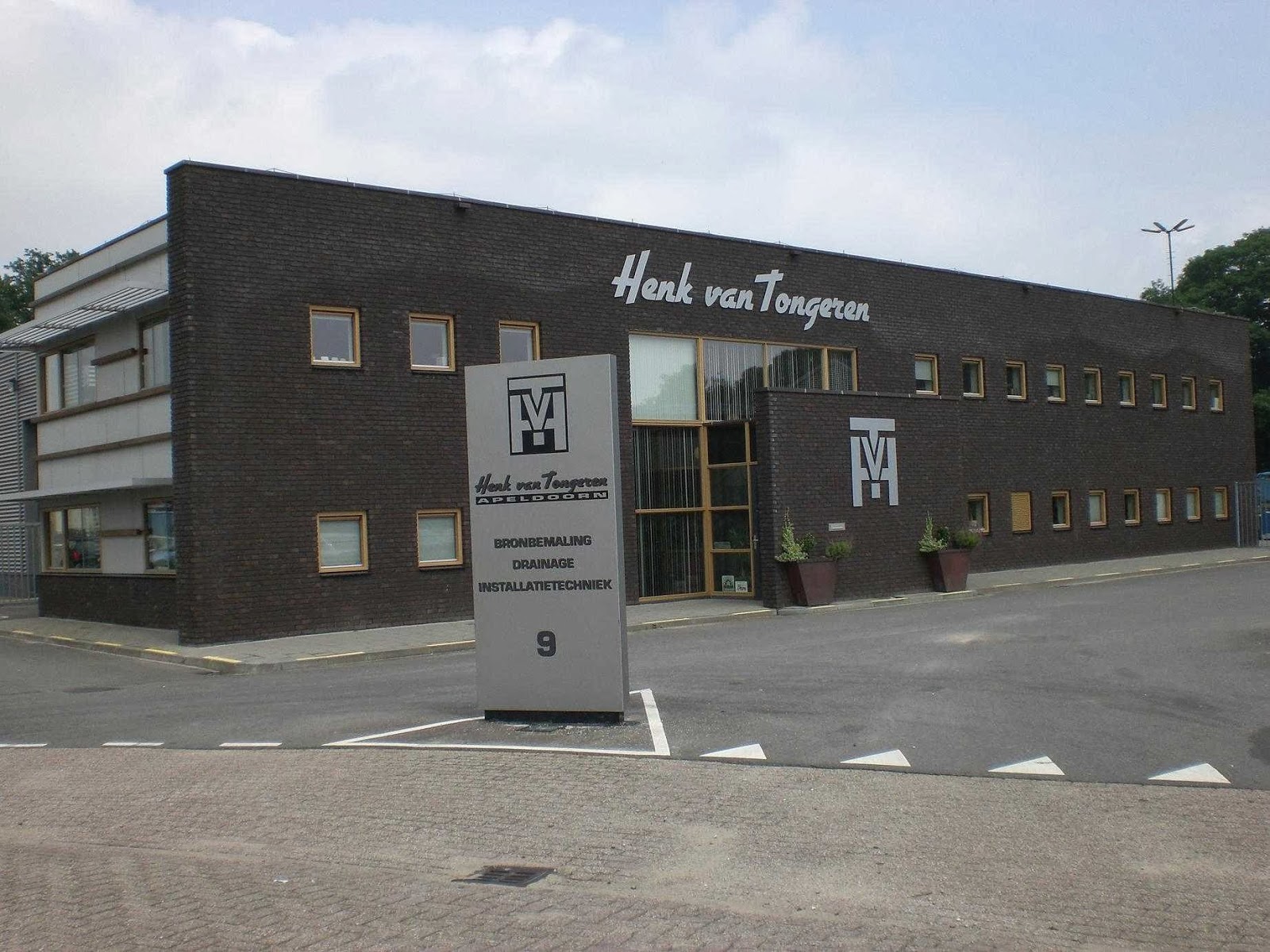 Henk van Tongeren Water & Techniek B.V.