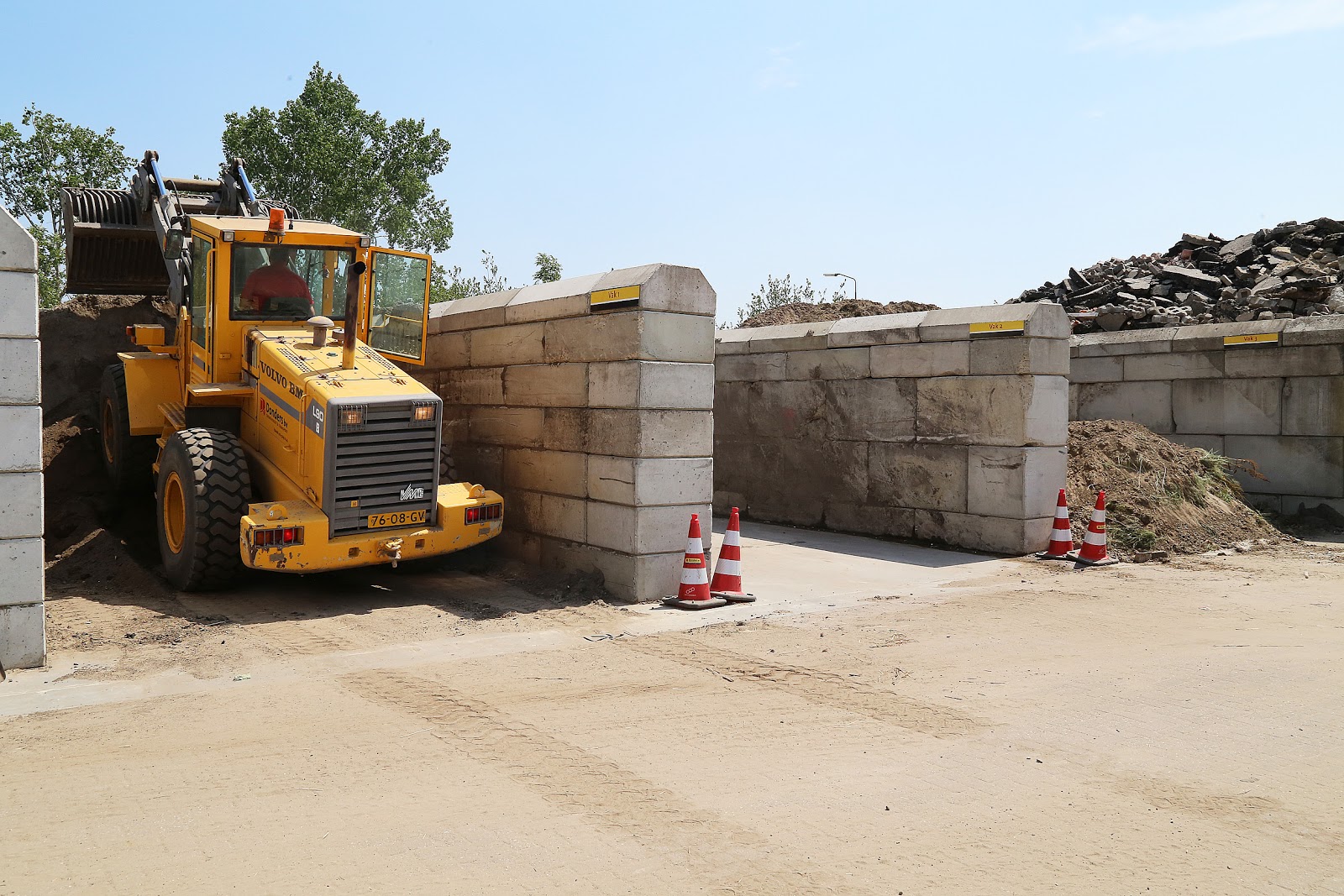 Grondverzet- en Transportbedrijf Donders B.V.