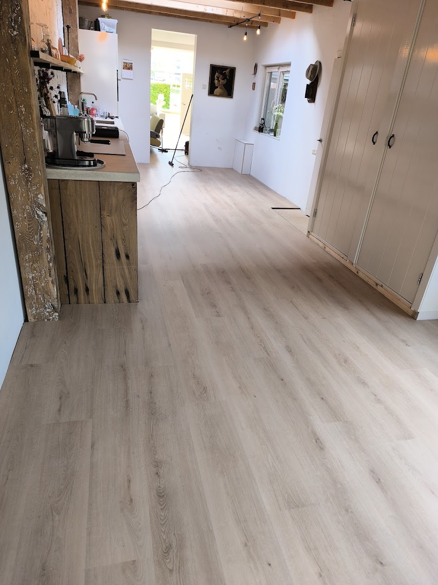 Parquet flooring center