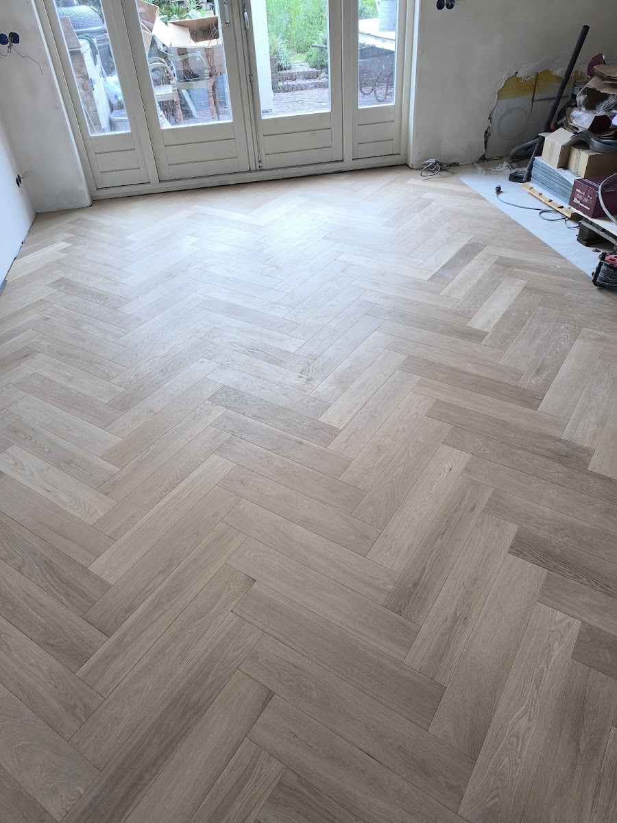 Parquet flooring center